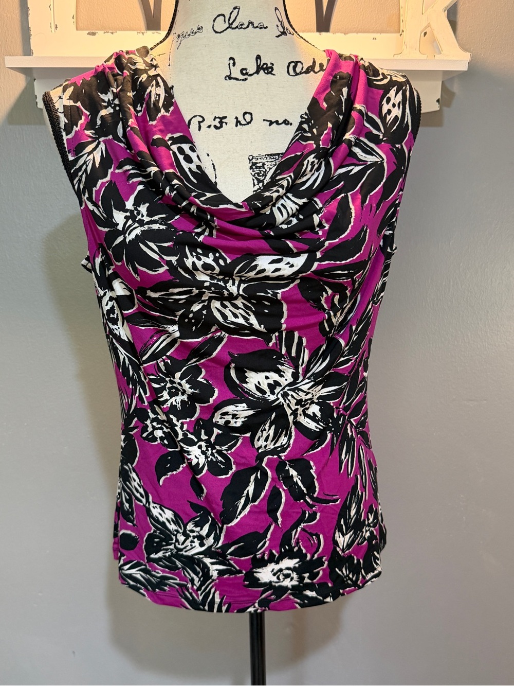 BLACK LABEL BY EVAN PICCONE SLEEVELESS BLOUSE SZ S